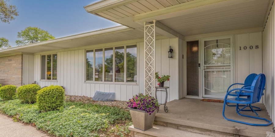 1008 S Meadowbrook Drive, Bloomington, Indiana 47401,MLS,202516528