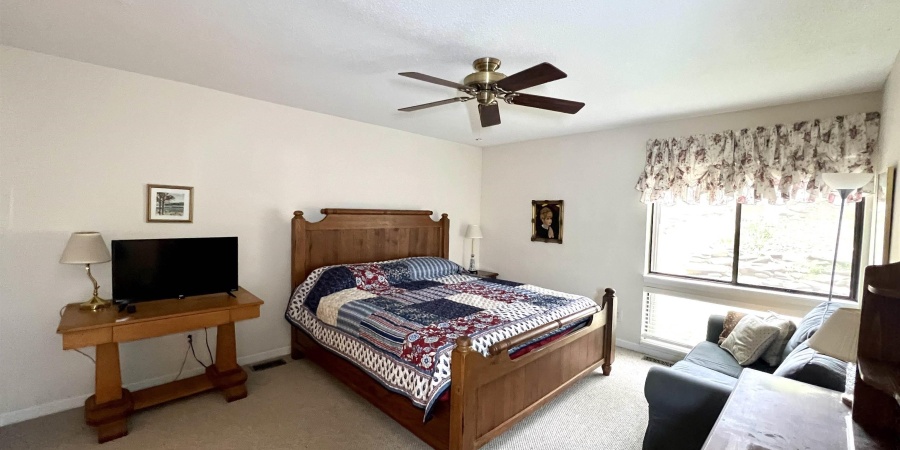 9441 S Pointe LaSalles Drive, Bloomington, Indiana 47401,MLS,202516539