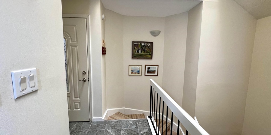 9441 S Pointe LaSalles Drive, Bloomington, Indiana 47401,MLS,202516539