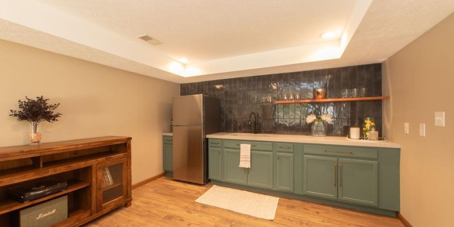 5020 W Autumn Circle, Bloomington, Indiana 47404-9048,MLS,202516544