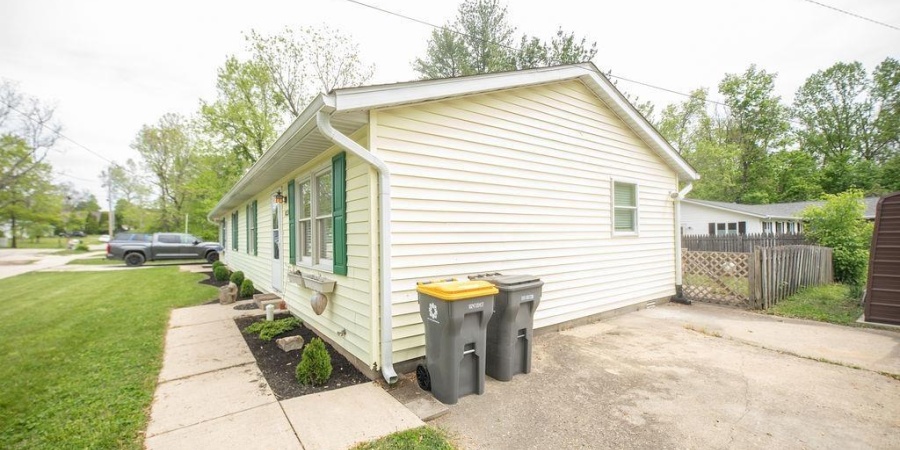 1831/1833 S Maxwell Street, Bloomington, Indiana 47401,MLS,202516770
