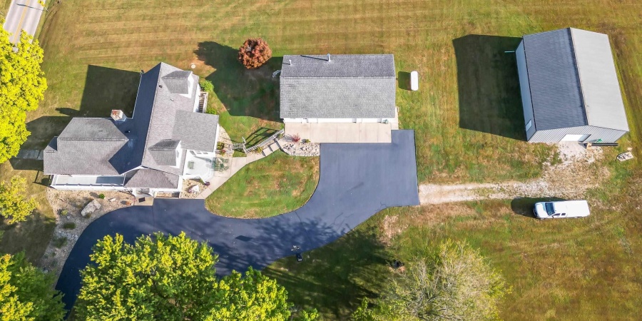 8115 S Strain Ridge Road, Bloomington, Indiana 47401,MLS,202516918