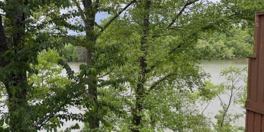 4068 E Eagle Bay Drive, Bloomington, Indiana 47401,MLS,202517481
