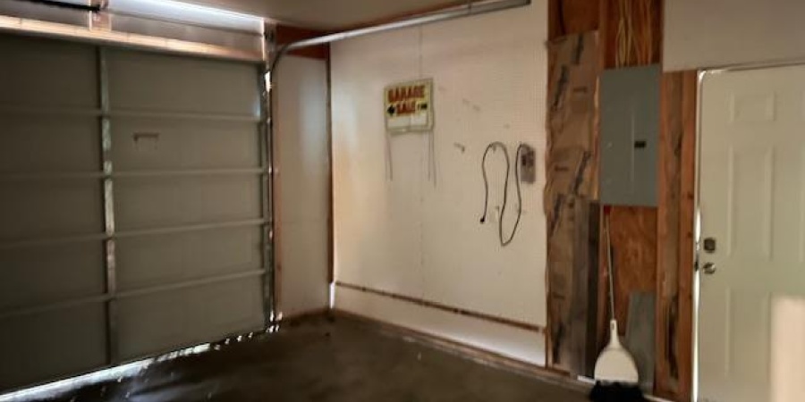 1221 N Lindbergh Drive, Bloomington, Indiana 47404,MLS,202517878