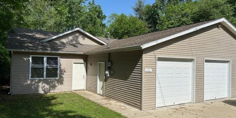 1221 N Lindbergh Drive, Bloomington, Indiana 47404,MLS,202517878