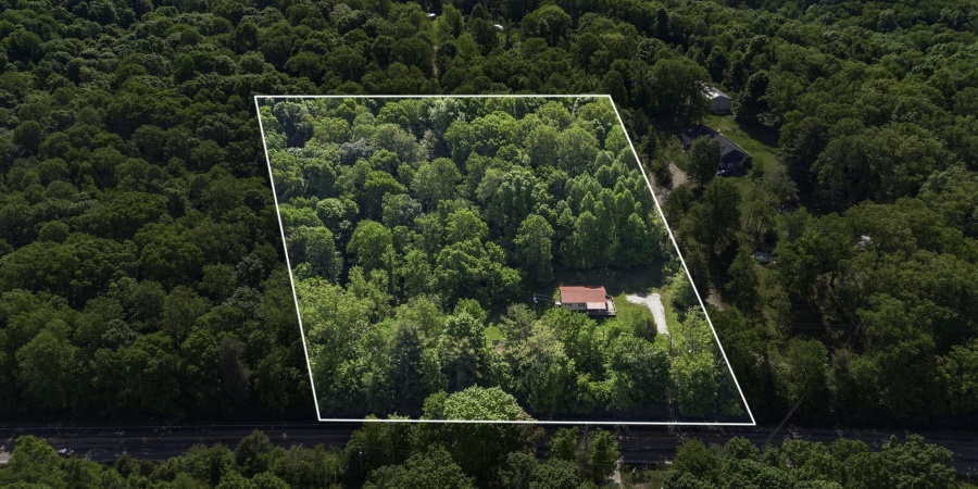 400 Woodhills Lane, Mitchell, Indiana 47446,MLS,202517936