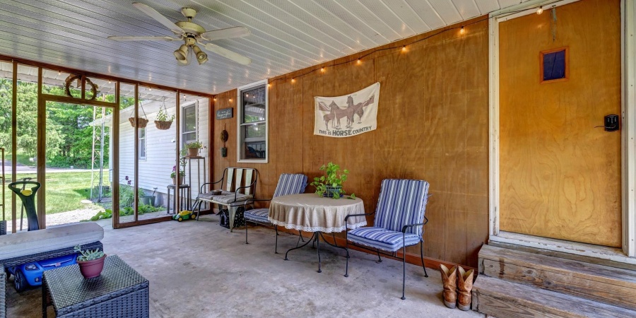 628 E Sand Hollar Road, Bloomfield, Indiana 47424,MLS,202517976