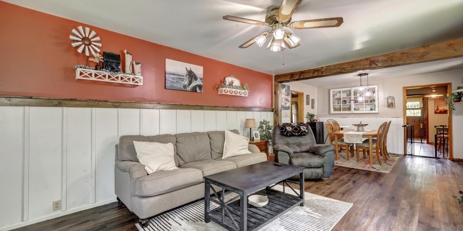 628 E Sand Hollar Road, Bloomfield, Indiana 47424,MLS,202517976