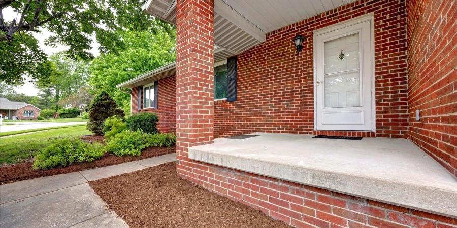3737 S Bainbridge Drive, Bloomington, Indiana 47401,MLS,202518068