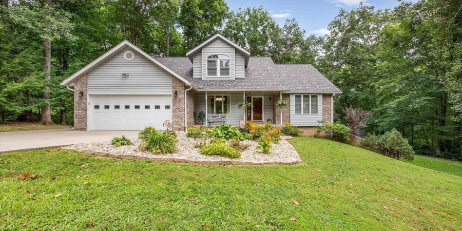 352 Foxridge Drive, Springville, Indiana 47462,MLS,202518109
