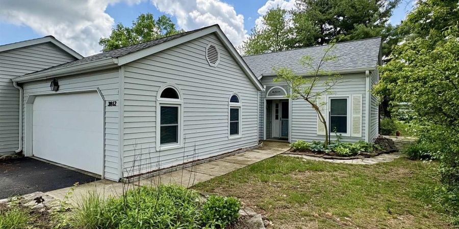 3812 S Pepper Chase, Bloomington, Indiana 47401,MLS,202518153