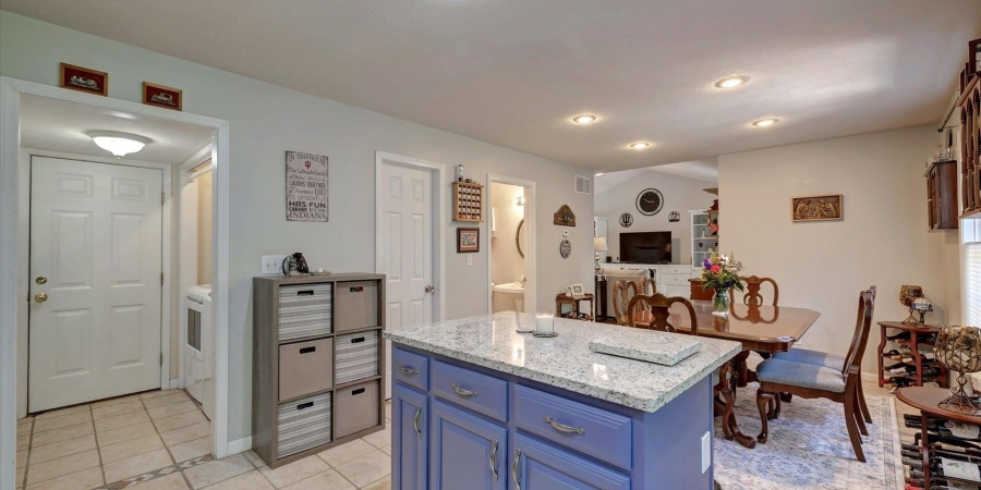 1177 E Marigold Drive, Bloomington, Indiana 47401,MLS,202518442
