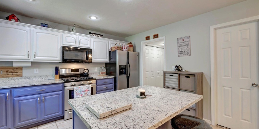 1177 E Marigold Drive, Bloomington, Indiana 47401,MLS,202518442
