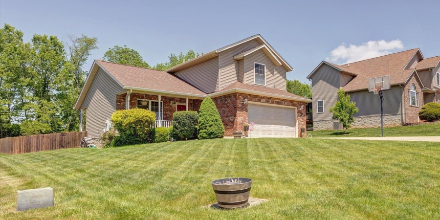 1177 E Marigold Drive, Bloomington, Indiana 47401,MLS,202518442