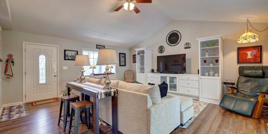 1177 E Marigold Drive, Bloomington, Indiana 47401,MLS,202518442