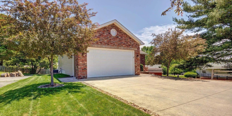 4110 E 10th Street, Bloomington, Indiana 47408,MLS,202518454