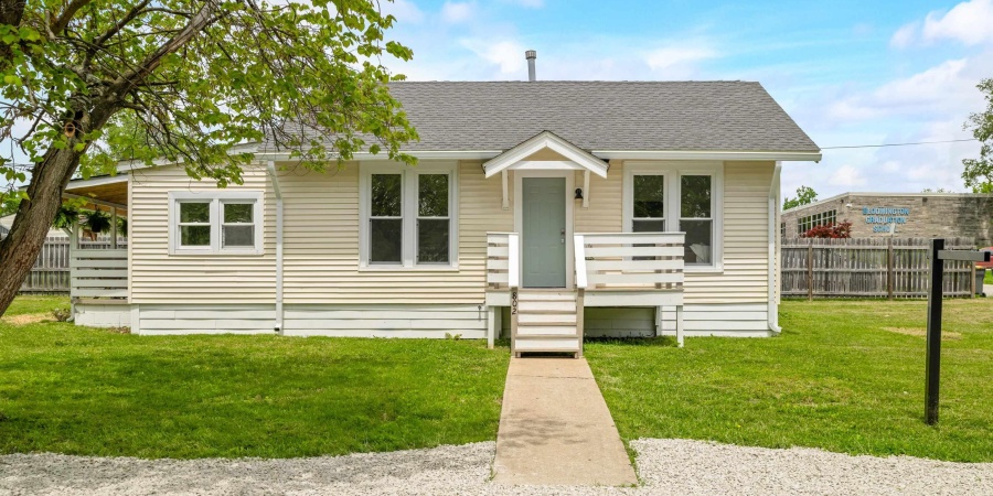 802 W Graham Drive, Bloomington, Indiana 47403,MLS,202518603