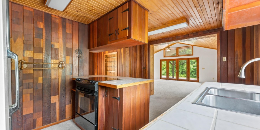 4837 Covered Bridge Road, Nashville, Indiana 47448-8479,MLS,202518614