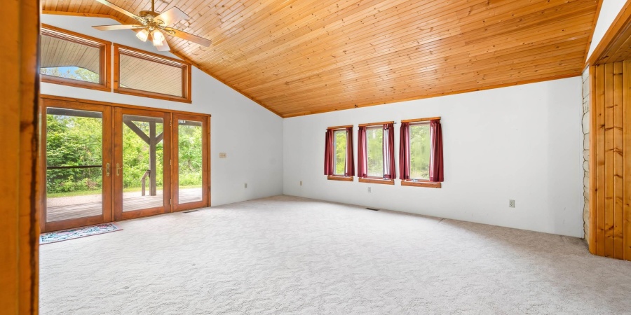 4837 Covered Bridge Road, Nashville, Indiana 47448-8479,MLS,202518614