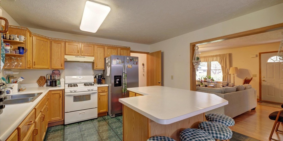 7373 Locust Lake Road, Spencer, Indiana 47460,MLS,202518622