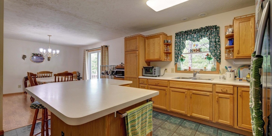 7373 Locust Lake Road, Spencer, Indiana 47460,MLS,202518622