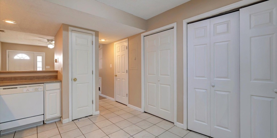 3425 S Oaklawn Circle, Bloomington, Indiana 47401-8561,MLS,202518710