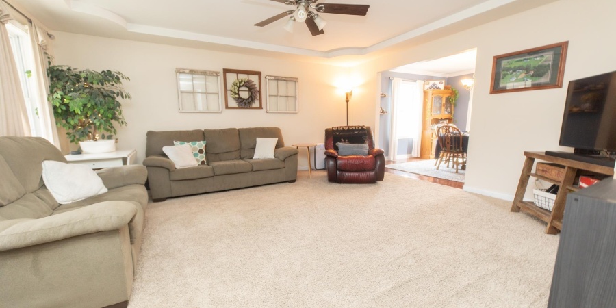 1301 W Countryside Lane, Bloomington, Indiana 47403-3260,MLS,202509070