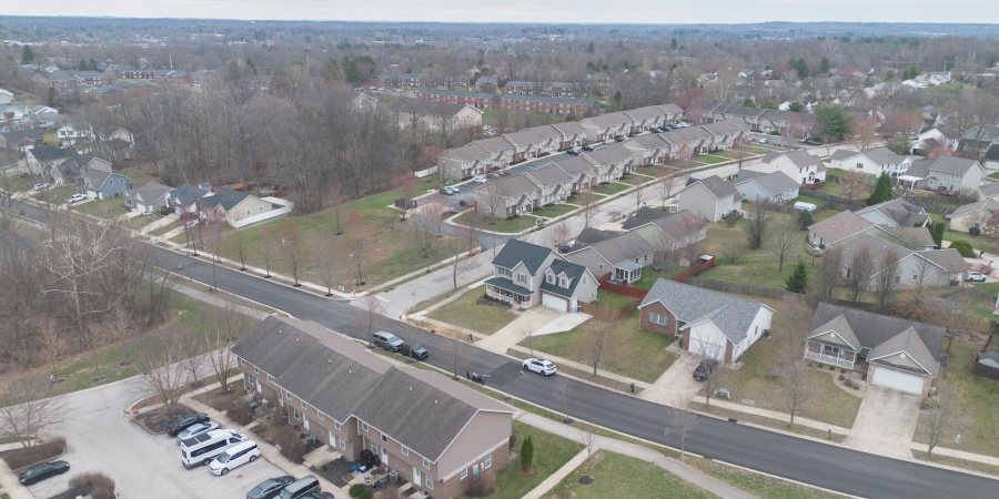 1301 W Countryside Lane, Bloomington, Indiana 47403-3260,MLS,202509070
