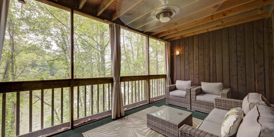 1881 E Eagle Bay Drive, Bloomington, Indiana 47401,MLS,202518744