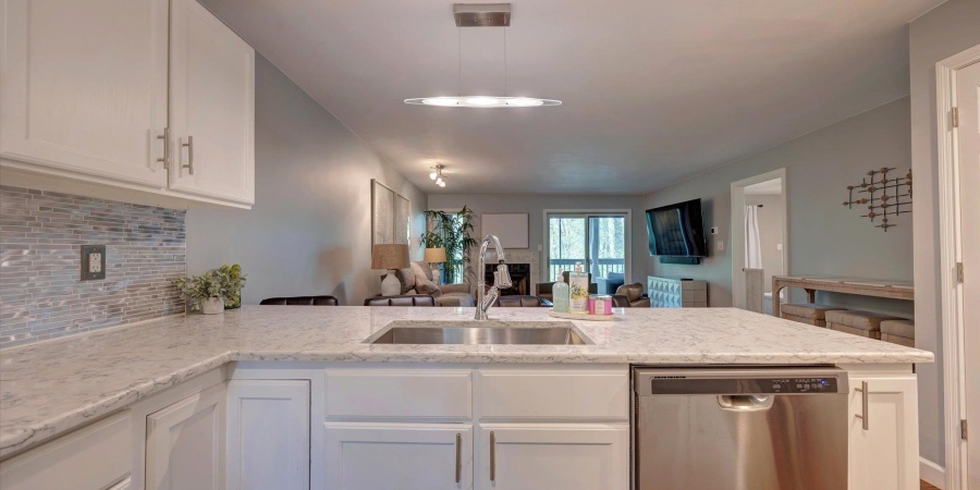 1881 E Eagle Bay Drive, Bloomington, Indiana 47401,MLS,202518744