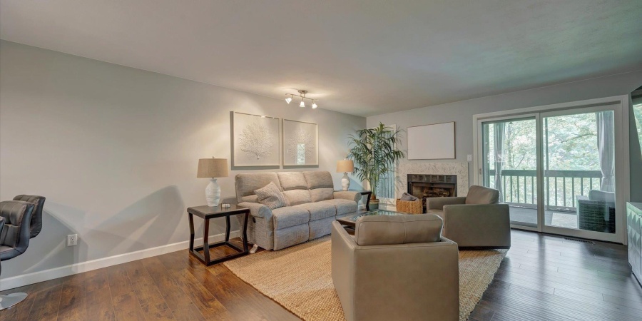 1881 E Eagle Bay Drive, Bloomington, Indiana 47401,MLS,202518744