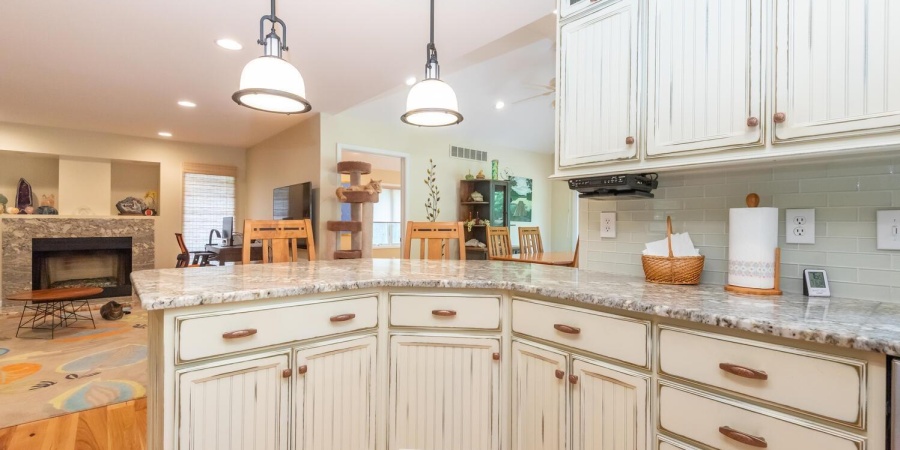 2608 S Trotters Run, Bloomington, Indiana 47401,MLS,202518786