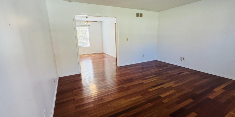 687 N Deer Lake Drive, Bloomfield, Indiana 47424-6944,MLS,202519405