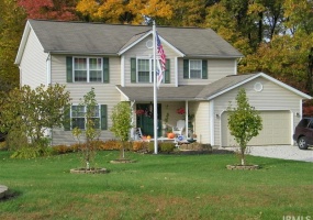 687 N Deer Lake Drive, Bloomfield, Indiana 47424-6944,MLS,202519405