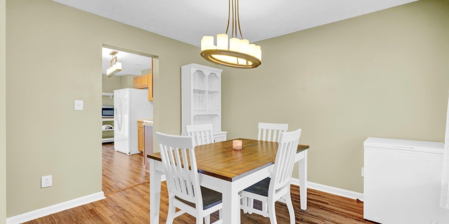 325 W Persimmon Court, Bloomington, Indiana 47403,MLS,202519434