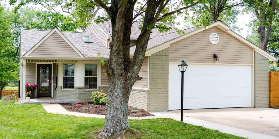 3850 W Woodmere Court, Bloomington, Indiana 47403,MLS,202519534