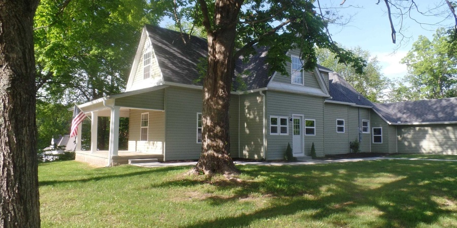 19 S Lester Street, Bloomfield, Indiana 47424,MLS,202519624