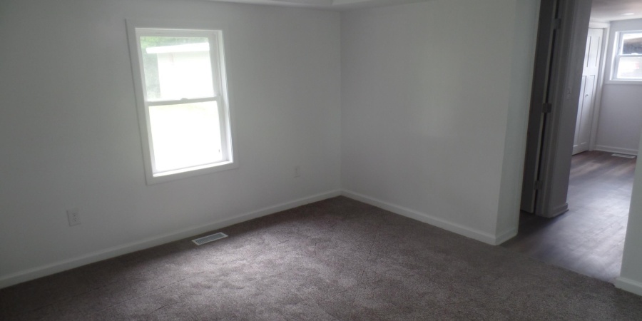 19 S Lester Street, Bloomfield, Indiana 47424,MLS,202519624