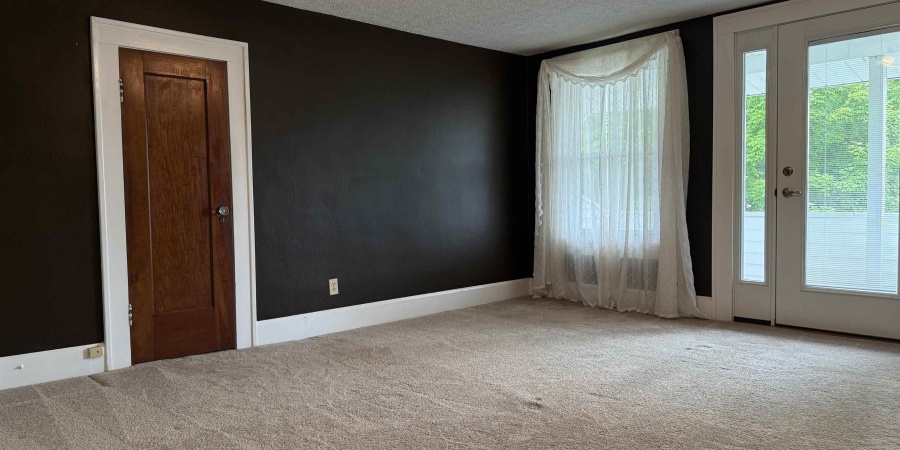 1418 19th Street, Bedford, Indiana 47421,MLS,202519658