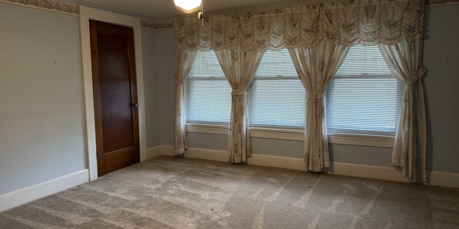 1418 19th Street, Bedford, Indiana 47421,MLS,202519658