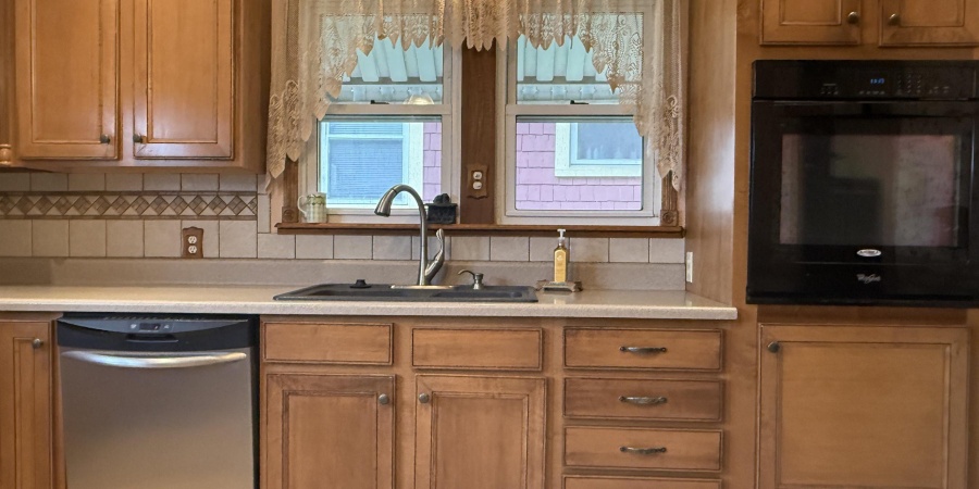 1418 19th Street, Bedford, Indiana 47421,MLS,202519658