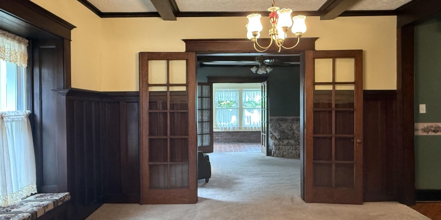 1418 19th Street, Bedford, Indiana 47421,MLS,202519658