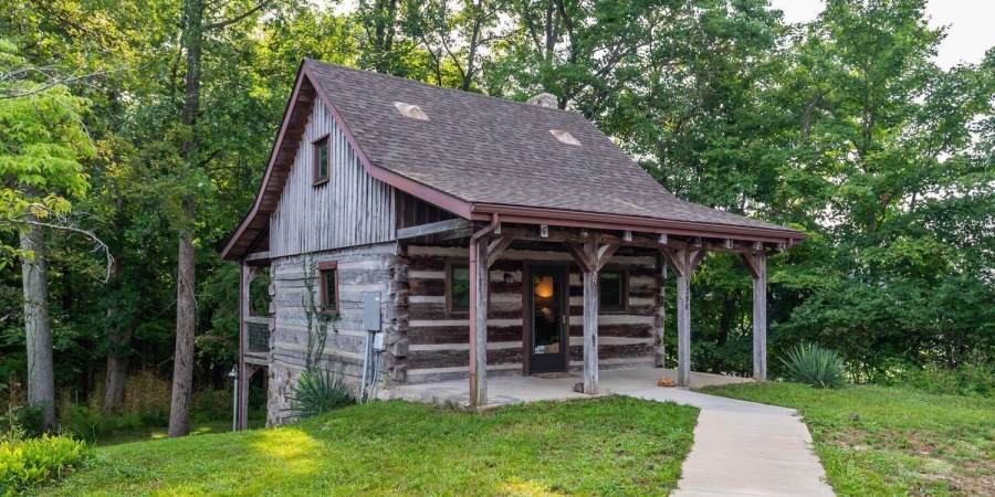 1317 E Short Street, Bloomington, Indiana 47401,MLS,202519737