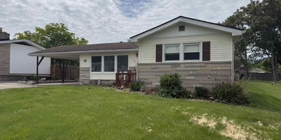 205 Riley Boulevard, Bedford, Indiana 47421,MLS,202519849