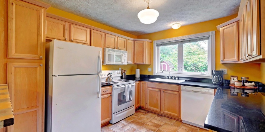 1005 E Maxwell Lane, Bloomington, Indiana 47401-5071,MLS,202520069