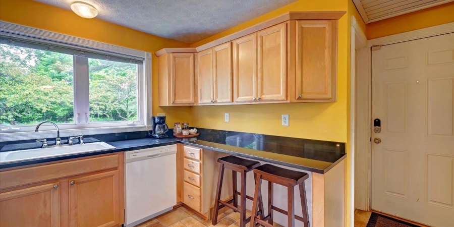 1005 E Maxwell Lane, Bloomington, Indiana 47401-5071,MLS,202520069