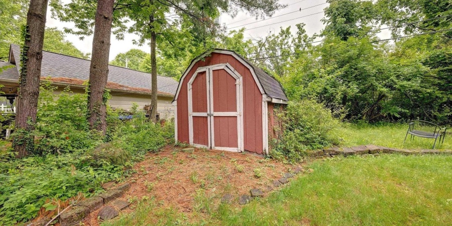 1005 E Maxwell Lane, Bloomington, Indiana 47401-5071,MLS,202520069