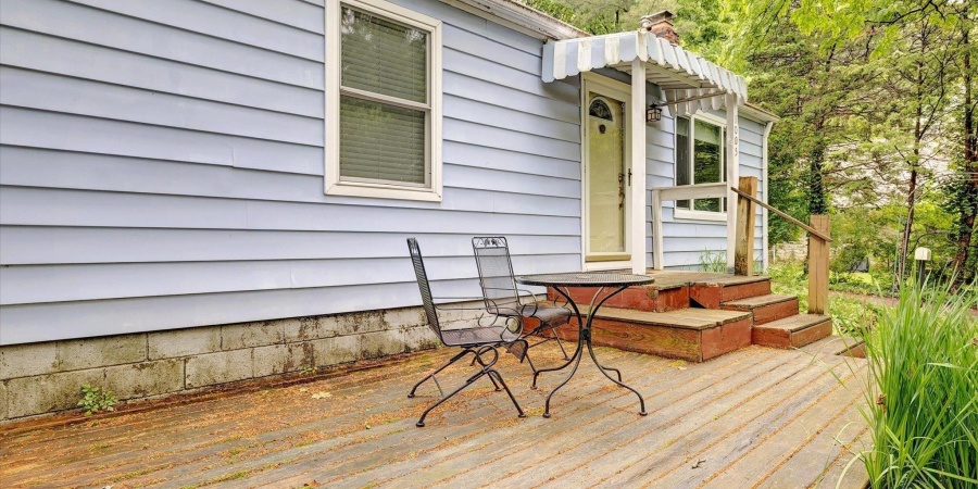 1005 E Maxwell Lane, Bloomington, Indiana 47401-5071,MLS,202520069