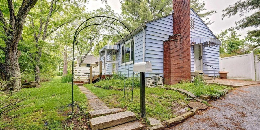 1005 E Maxwell Lane, Bloomington, Indiana 47401-5071,MLS,202520069
