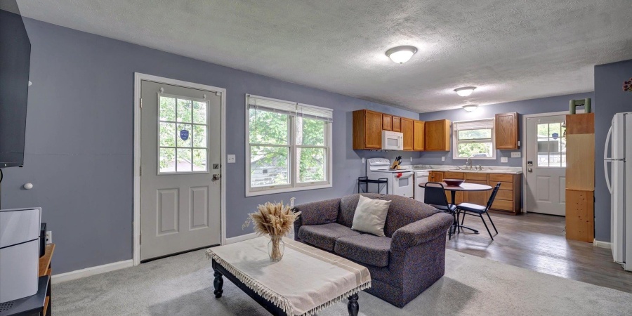 420 N Hay Street, Bloomington, Indiana 47404-2883,MLS,202520052